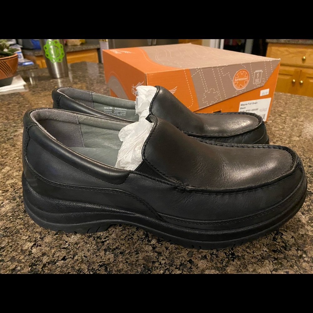 Dansko Men’s Wayne Full Grain - Black